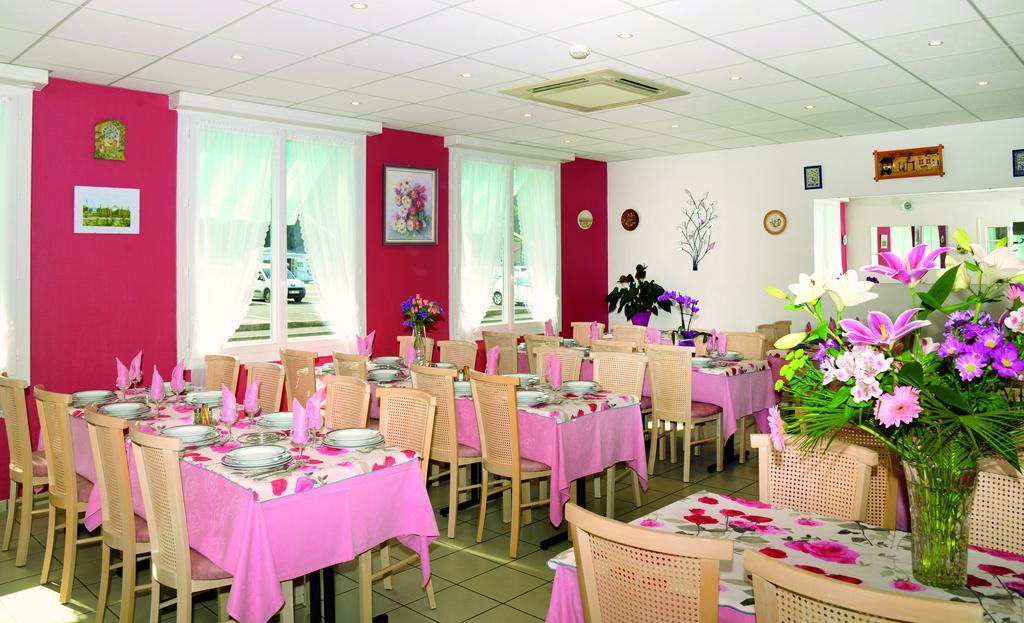 Saint Contard Hotel