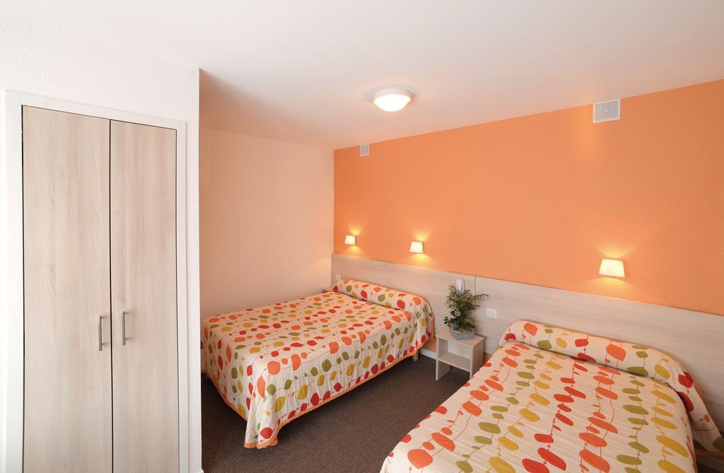 Saint Contard Hotel 2*